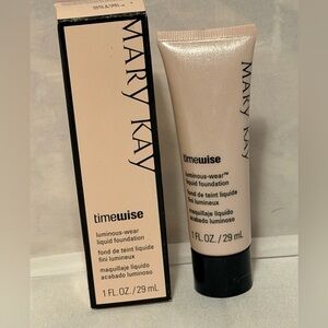 Mary Kay Timewise Luminous-Wear Foundation - Beige 6